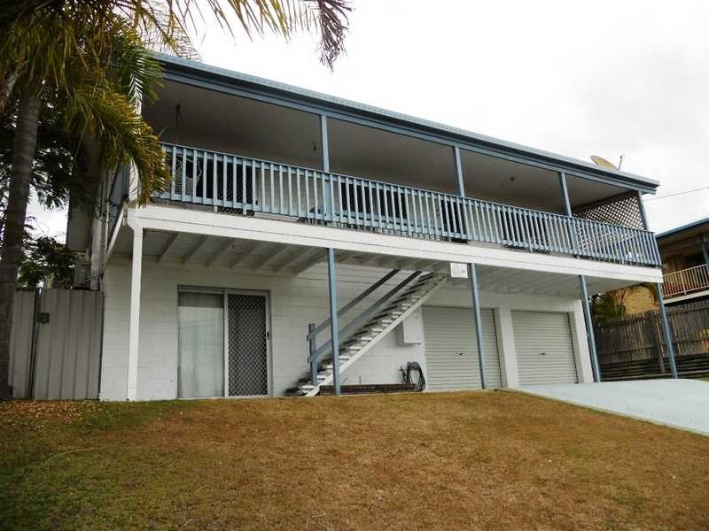 27 Crest Avenue, Boyne Island QLD 4680