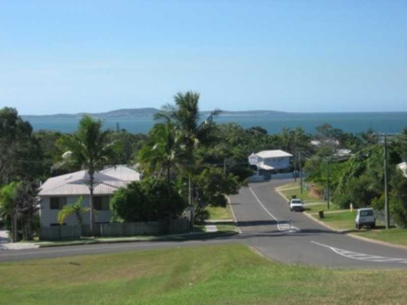 23 Beach Avenue, Tannum Sands QLD 4680