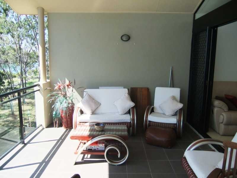 Unit 10 8a Wyndham Ave, Boyne Island QLD 4680