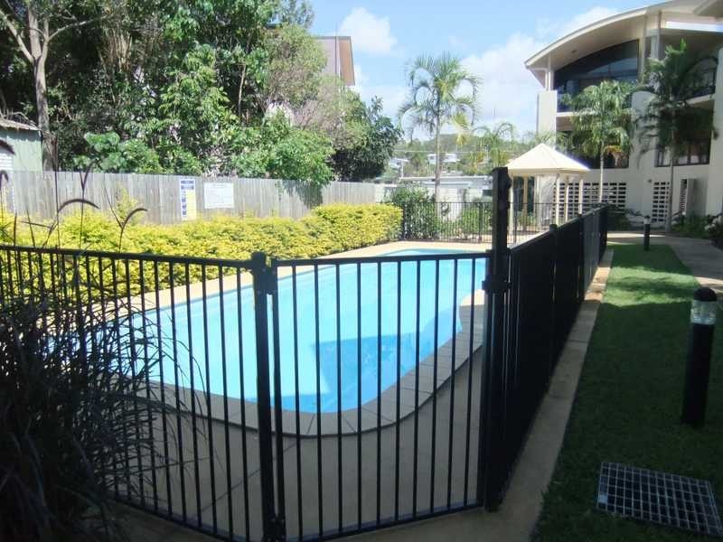 Unit 10 8a Wyndham Ave, Boyne Island QLD 4680