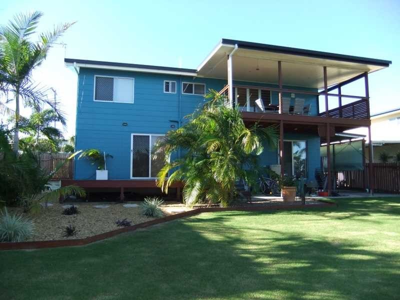 71 Booth Avenue, Tannum Sands QLD 4680