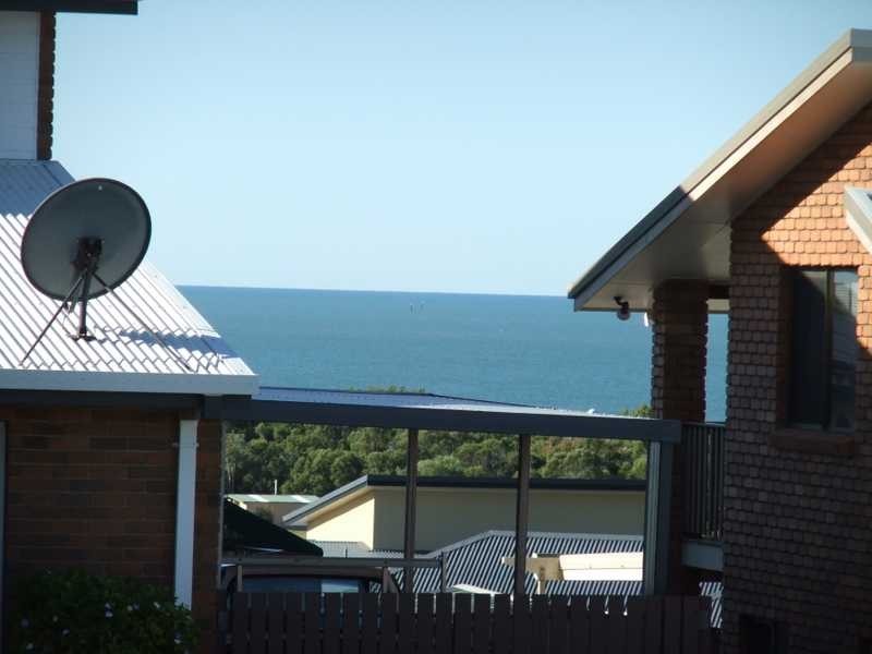 71 Booth Avenue, Tannum Sands QLD 4680