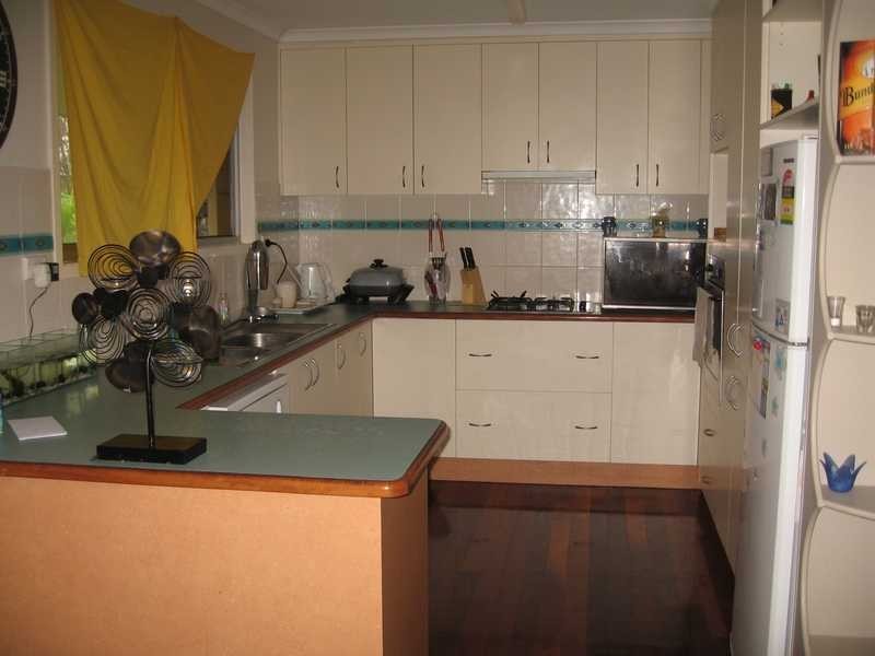 28 Sayre Crescent, Boyne Island QLD 4680