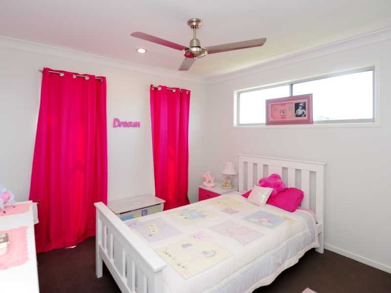 8 Surita Court, Boyne Island QLD 4680