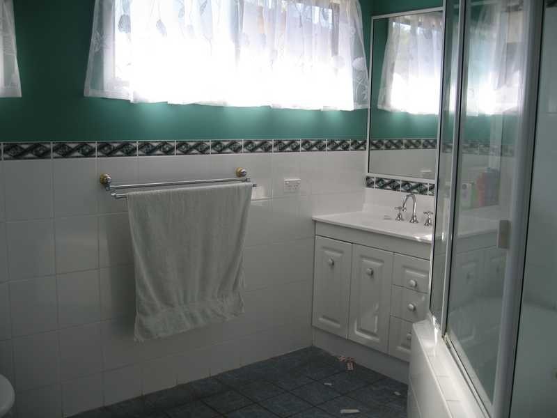 5 Marina Avenue, Boyne Island QLD 4680