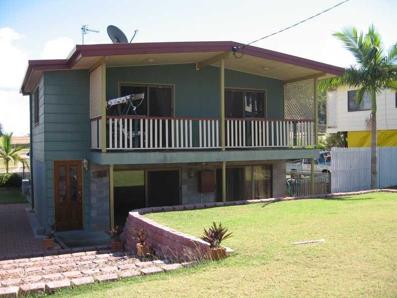 5 Marina Avenue, Boyne Island QLD 4680