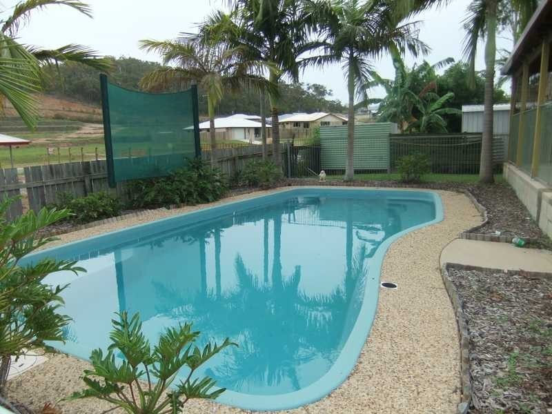 5 Marina Avenue, Boyne Island QLD 4680