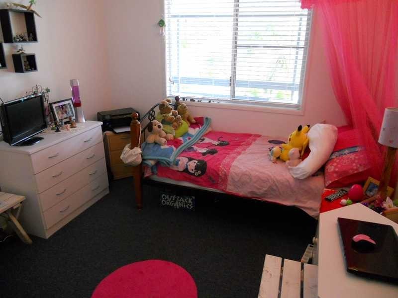 112 Malpas Street, Boyne Island QLD 4680