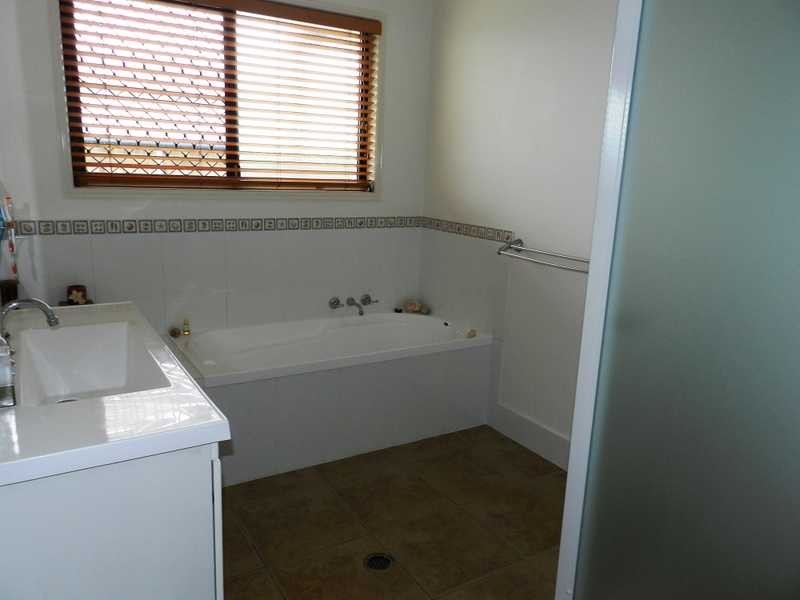 20 Longreach Court, Tannum Sands QLD 4680