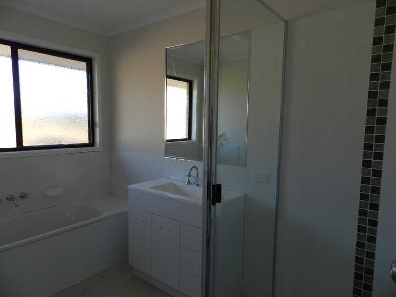 8 Wynand Avenue, Benaraby QLD 4680