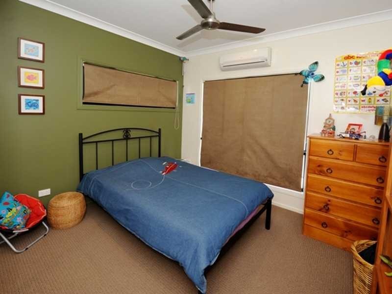 32 Lighthouse Drive, Boyne Island QLD 4680