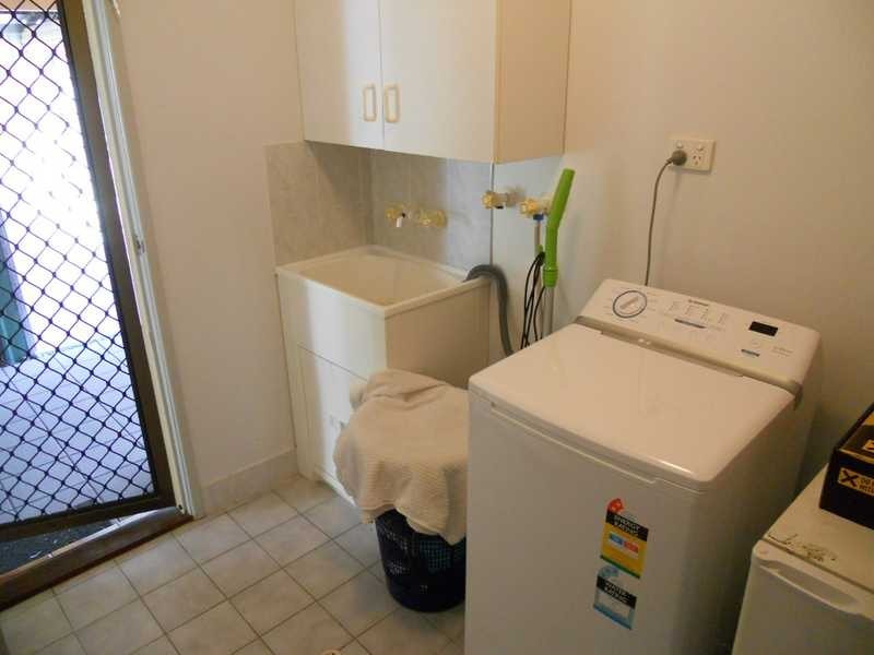 22 Curtis Avenue, Boyne Island QLD 4680