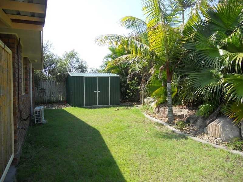 22 Curtis Avenue, Boyne Island QLD 4680
