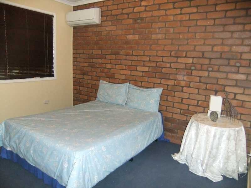 Unit/2/3 Fox Court, Tannum Sands QLD 4680