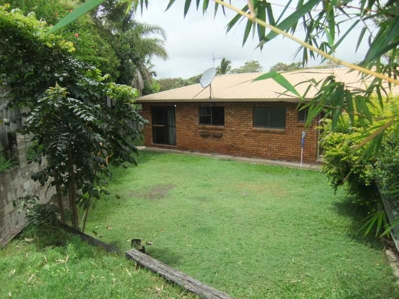 Unit/2/3 Fox Court, Tannum Sands QLD 4680