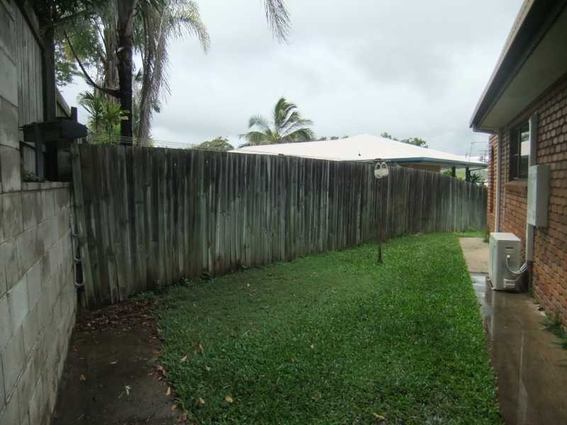 Unit/2/3 Fox Court, Tannum Sands QLD 4680