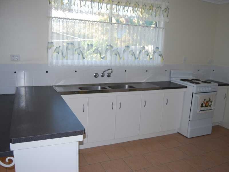 28 Edward Street, Boyne Island QLD 4680