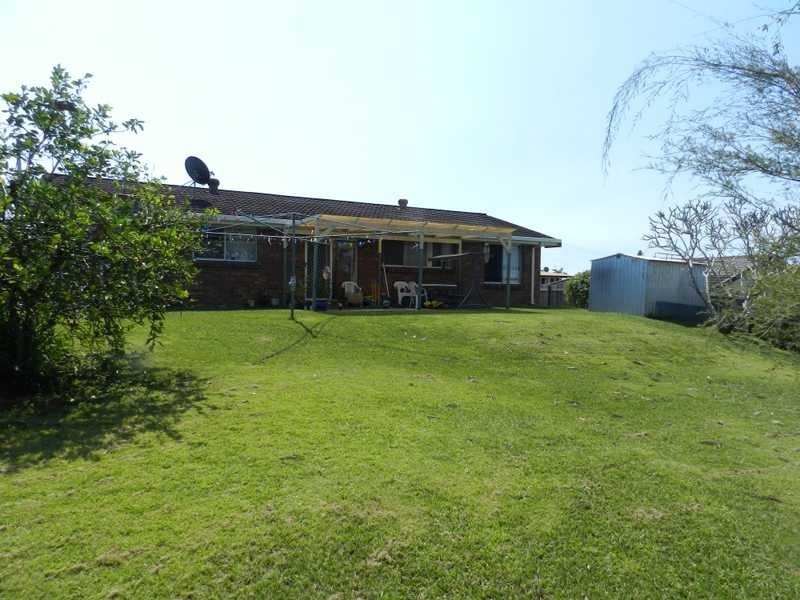 28 Edward Street, Boyne Island QLD 4680