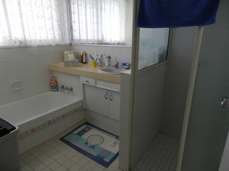28 Edward Street, Boyne Island QLD 4680