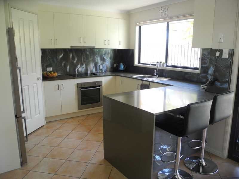 41 Curtis Avenue, Boyne Island QLD 4680