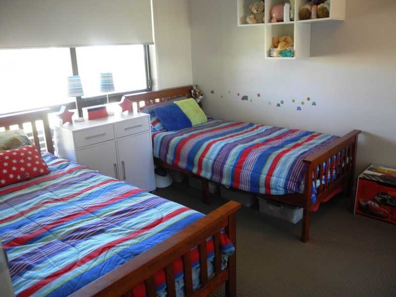 41 Curtis Avenue, Boyne Island QLD 4680