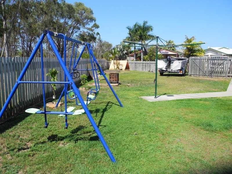 41 Curtis Avenue, Boyne Island QLD 4680