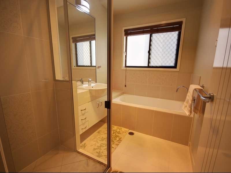 8 Cloncurry Court, Tannum Sands QLD 4680