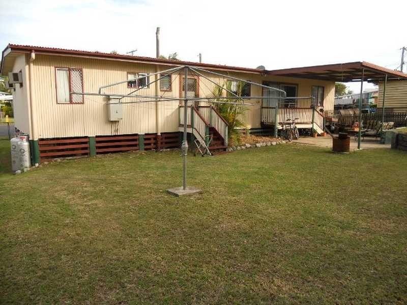 11 Larsen Street, Gladstone QLD 4680