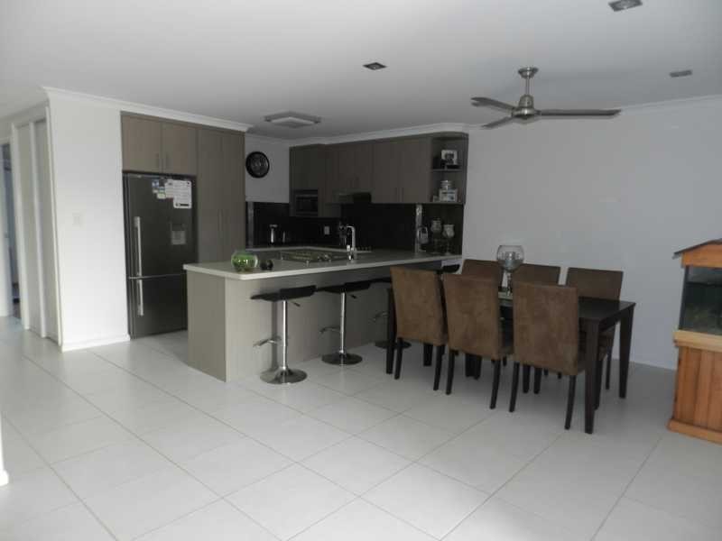 Unit 1/55 Bauhinia Street, Boyne Island QLD 4680