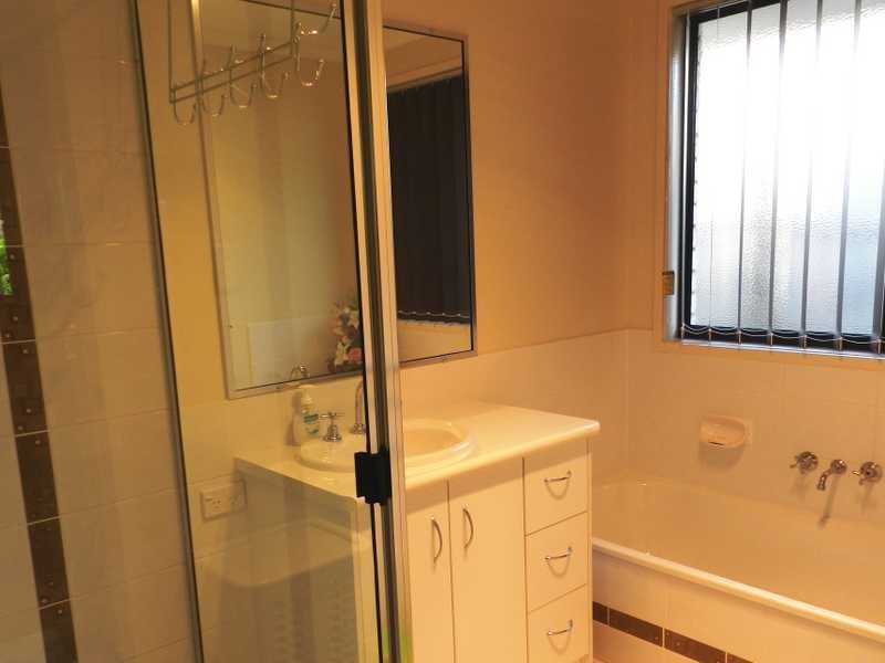 10 Hawkesbury Road, Calliope QLD 4680