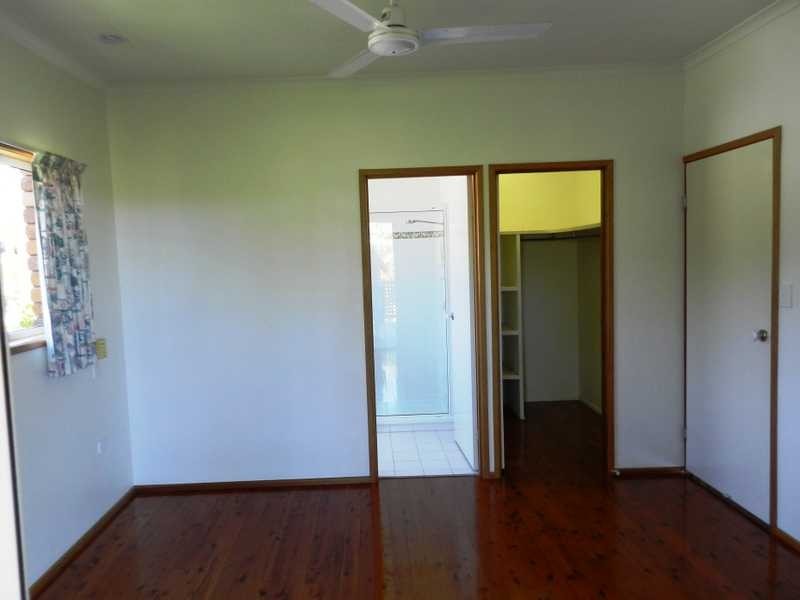 43 Amaroo Street, Boyne Island QLD 4680