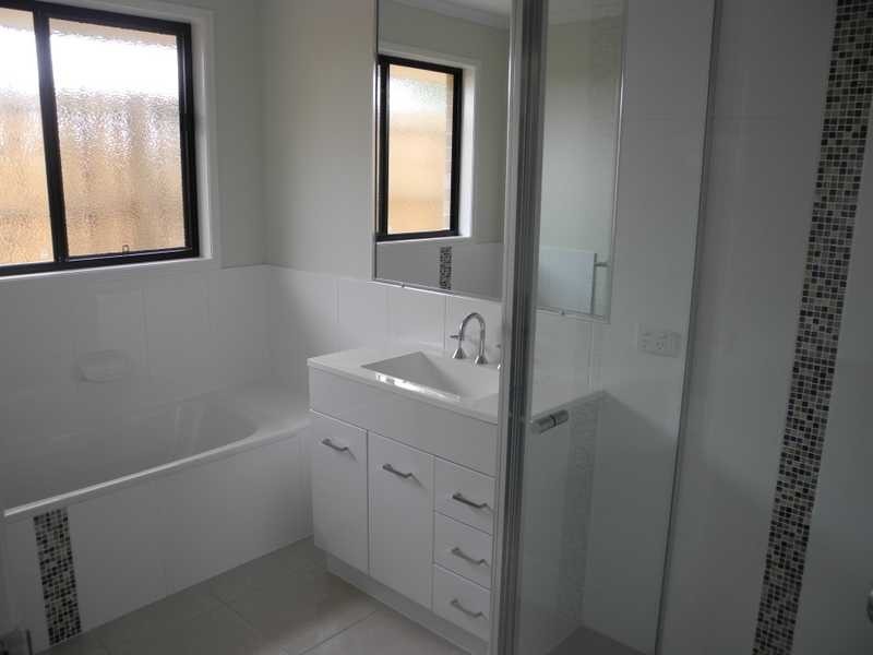 9 The Promenade, Boyne Island QLD 4680