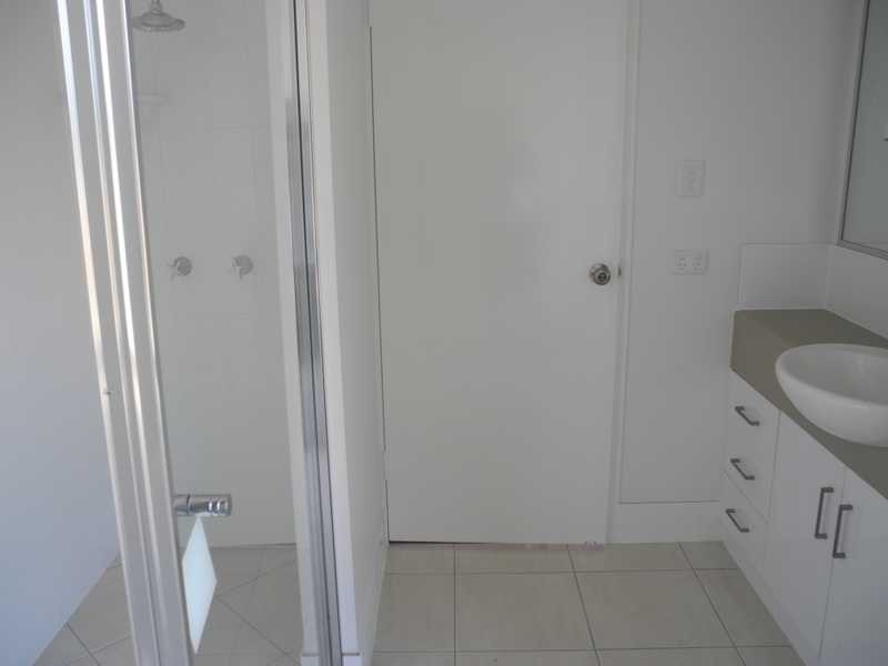 7 The Promenade, Boyne Island QLD 4680
