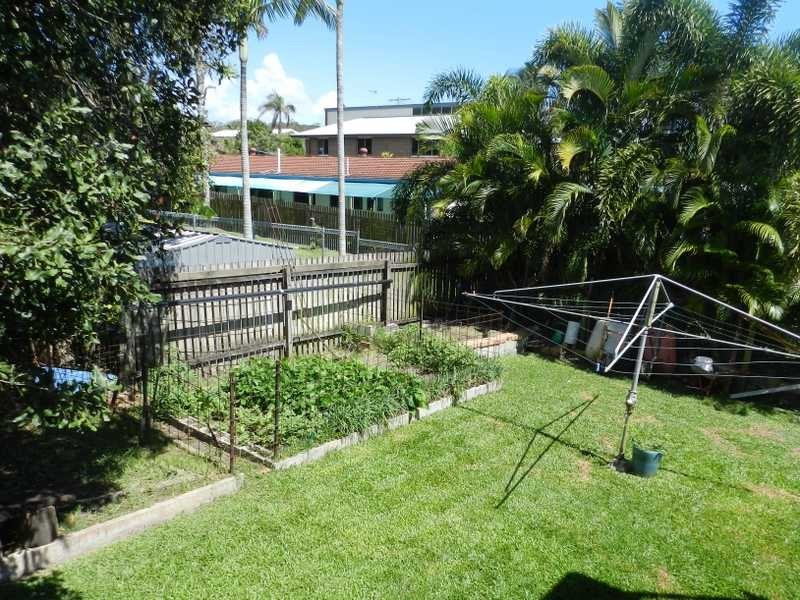33 Katandra Street, Boyne Island QLD 4680