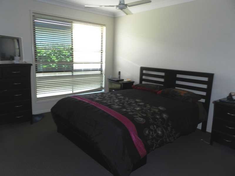 10 Richard Street, Boyne Island QLD 4680