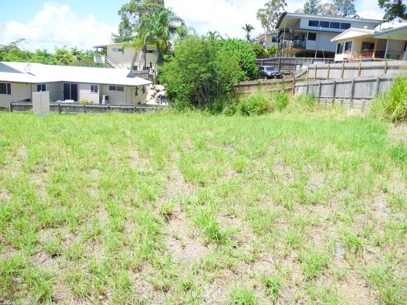 25 Marina Avenue, Boyne Island QLD 4680