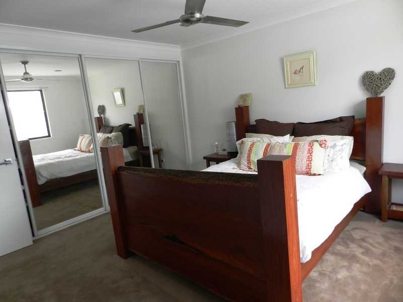 2/55 Bauhinia Street, Boyne Island QLD 4680