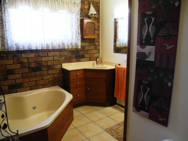 13 Gwen Street, Tannum Sands QLD 4680