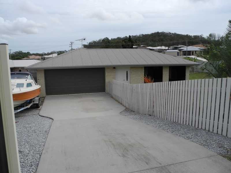 2B Golf View Drive, Boyne Island QLD 4680