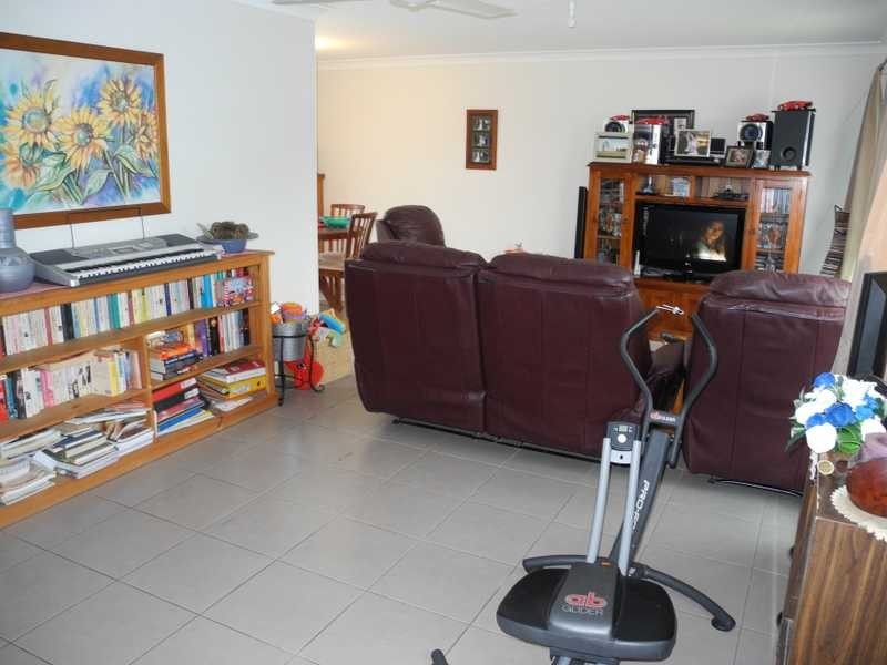 2B Golf View Drive, Boyne Island QLD 4680