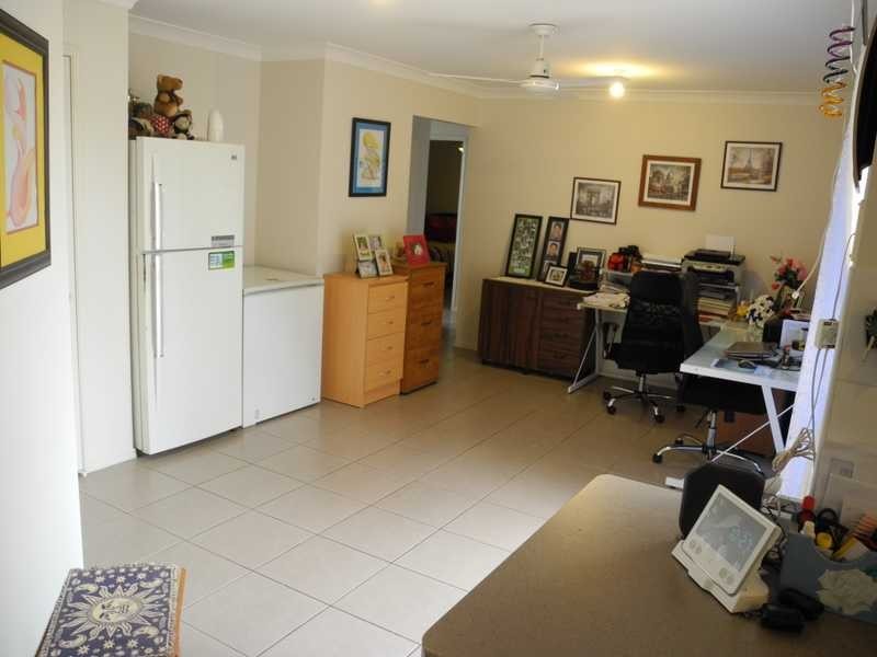 2B Golf View Drive, Boyne Island QLD 4680