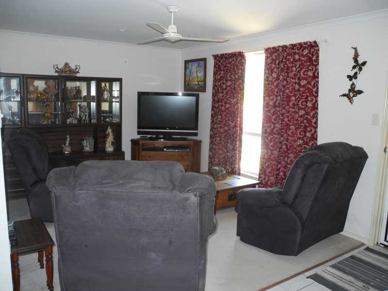 40 Curtis Avenue, Boyne Island QLD 4680