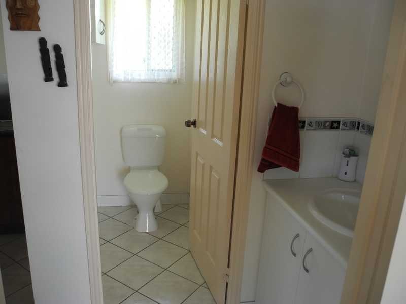 40 Curtis Avenue, Boyne Island QLD 4680