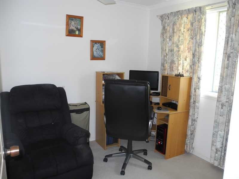 40 Curtis Avenue, Boyne Island QLD 4680