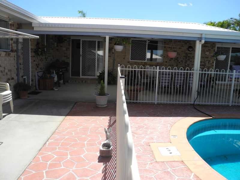 40 Curtis Avenue, Boyne Island QLD 4680