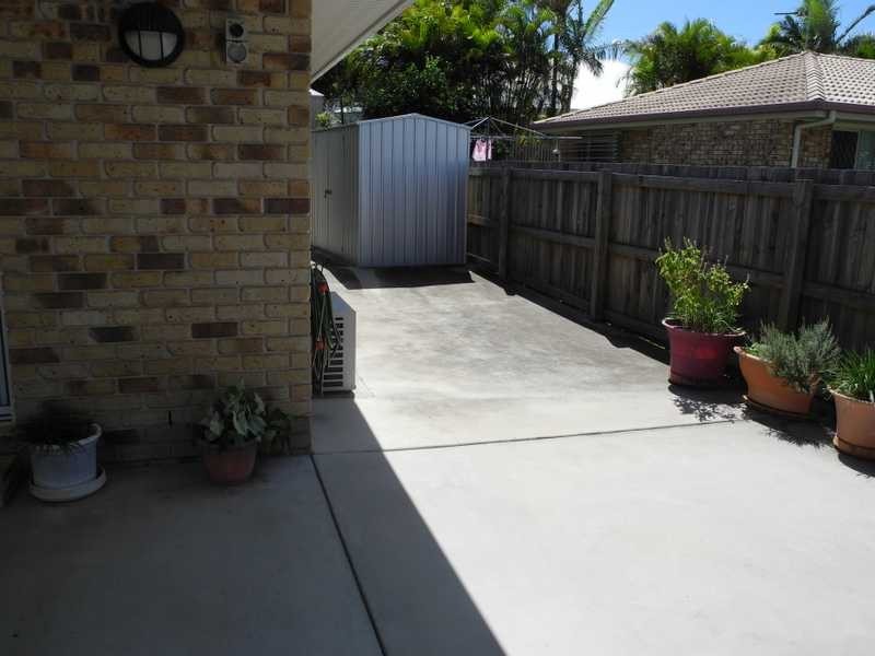 40 Curtis Avenue, Boyne Island QLD 4680