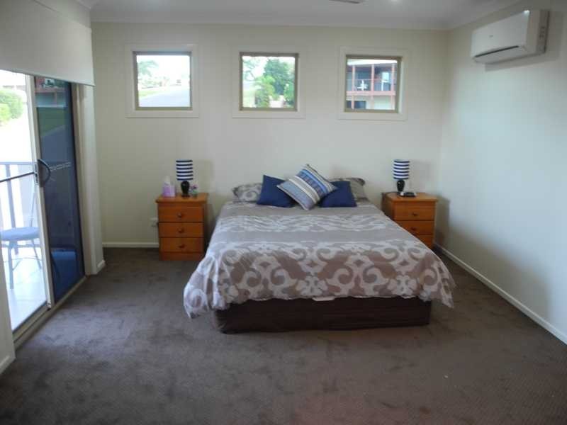 34 Lighthouse Drive, Boyne Island QLD 4680