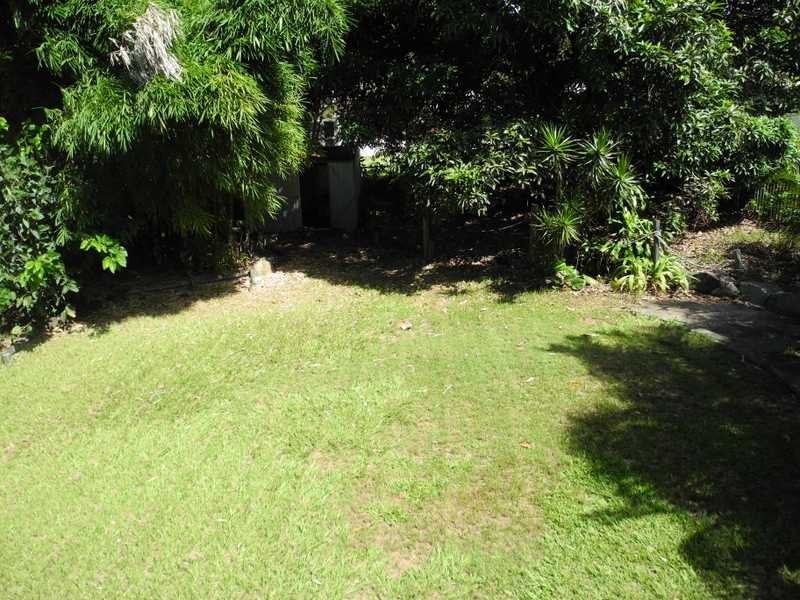13 Yukana Street, Boyne Island QLD 4680