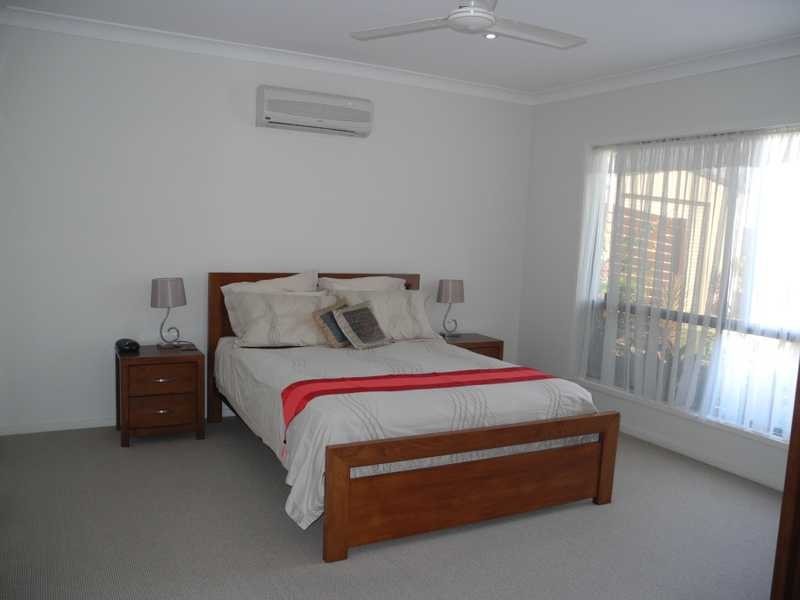 6 Stella Street, Boyne Island QLD 4680