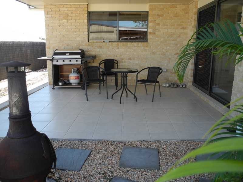 6 Stella Street, Boyne Island QLD 4680